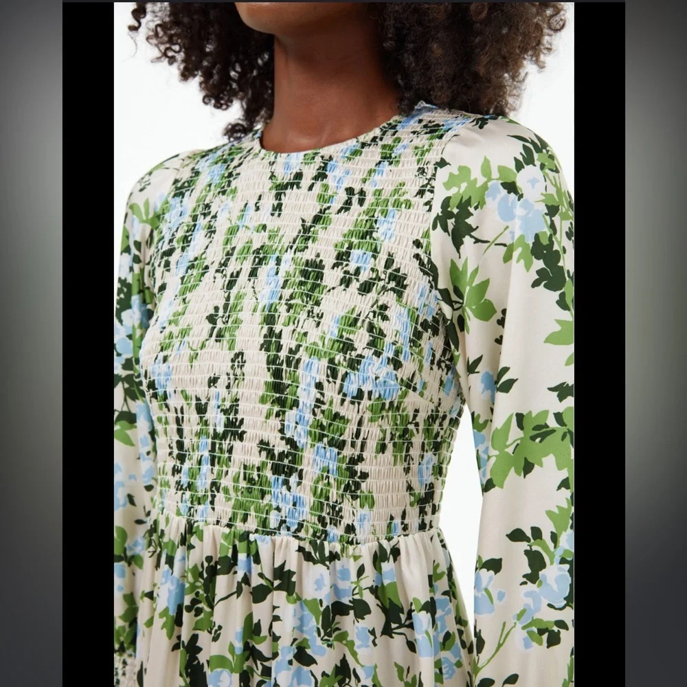 Tuckernuck - Beige w/ Blue & Green Floral Print Smocked Dress Sz XS - Picture 3 of 15